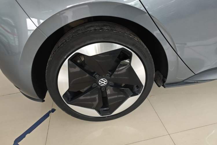 Used Volkswagen ID.3 2022 Pro Smart Edition Right Rear Wheel Hub