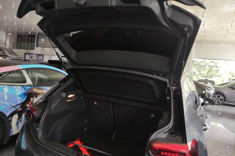 Used Volkswagen ID.3 2022 Pure Edition Trunk