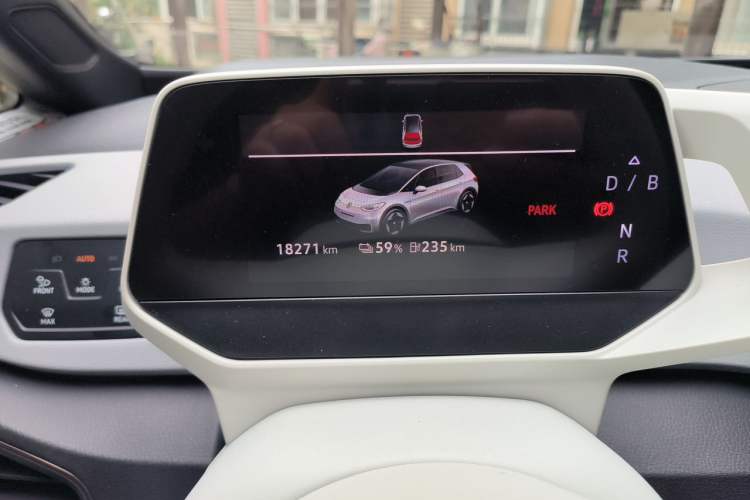 Used Volkswagen ID.3 2022 Pro Smart Edition Odometer Close Up