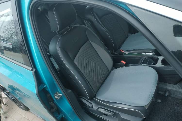 Used Volkswagen ID.3 2022 Active Pure Intelligent Enjoyment Edition Right Front Seat