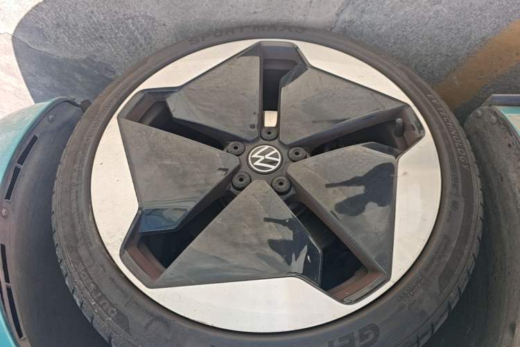 Used Volkswagen ID.3 2022 Pro Smart Edition Right Rear Wheel Hub