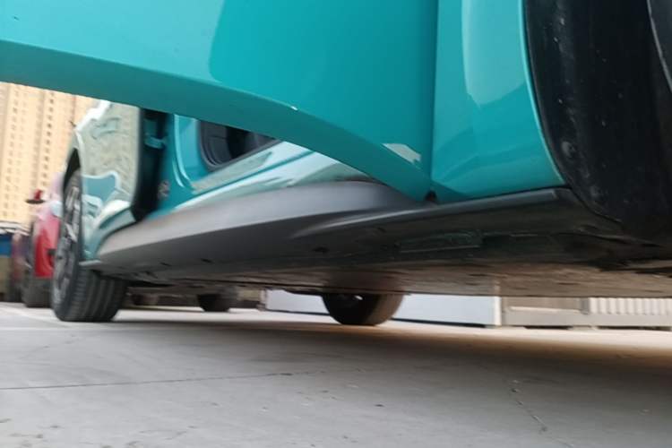 Used Volkswagen ID.3 2022 Pure Edition Right Side Sill