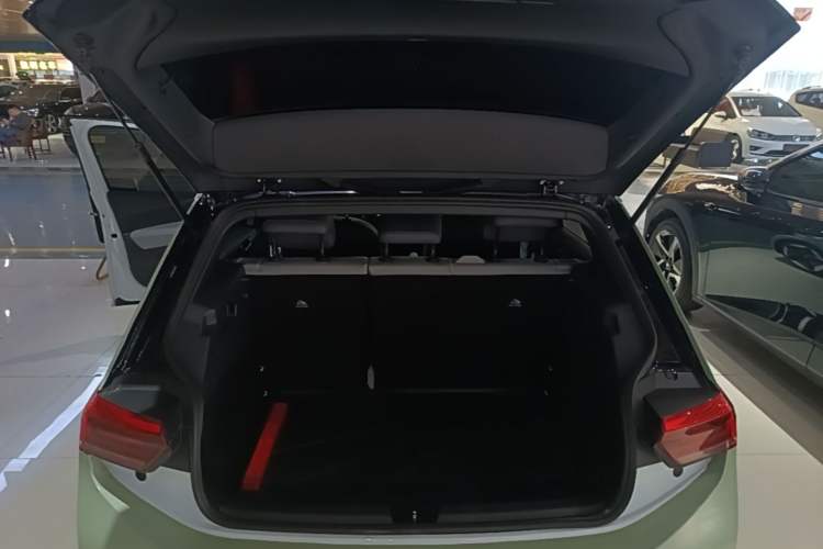 Used Volkswagen ID.3 2022 Pro Smart Edition Trunk