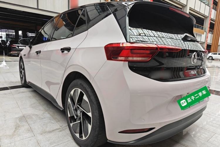 Used Volkswagen ID.3 2022 Active Pure Intelligent Enjoyment Edition Rear Left 45 Deg