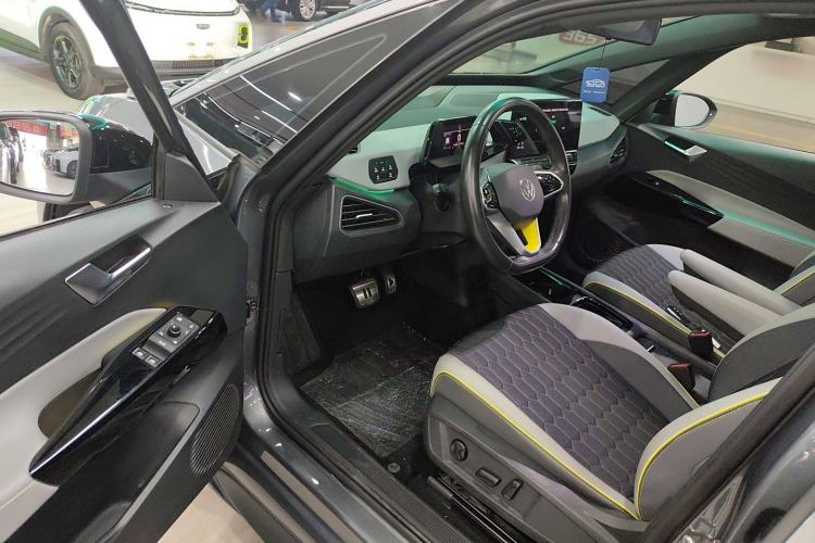 Used Volkswagen ID.3 2022 Pro Smart Edition Driver Seat