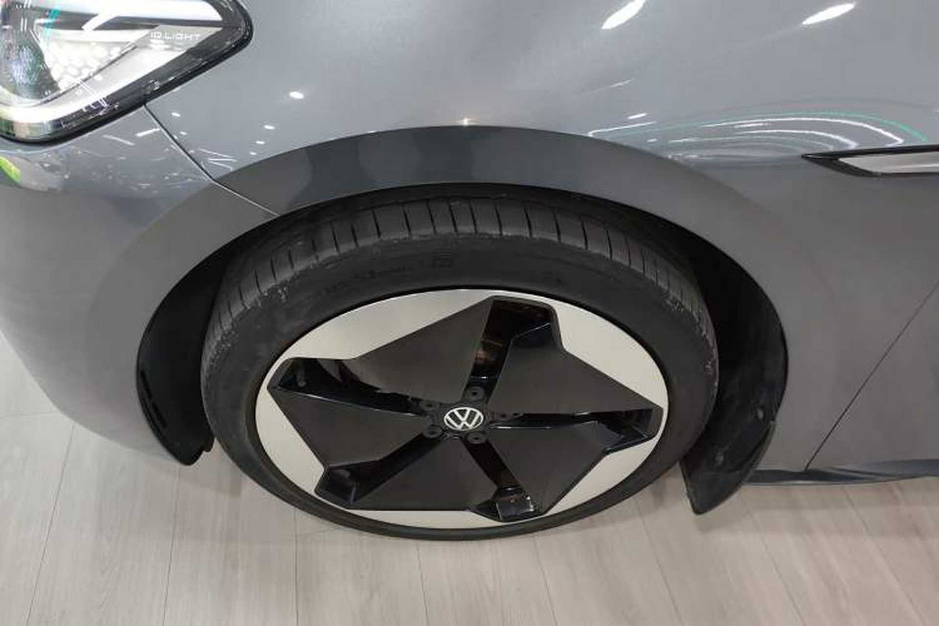 Used Volkswagen ID.3 2022 Pro Smart Edition Left Front Wheel Hub