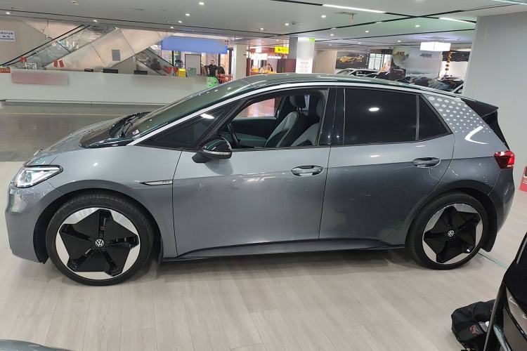 Used Volkswagen ID.3 2022 Pro Smart Edition Left Side