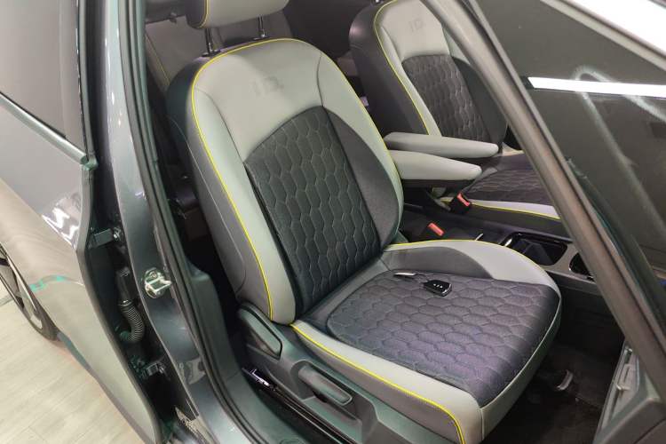 Used Volkswagen ID.3 2022 Pro Smart Edition Right Front Seat