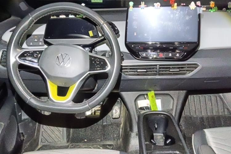 Used Volkswagen ID.3 2022 Active Pure Intelligent Enjoyment Edition Center Console