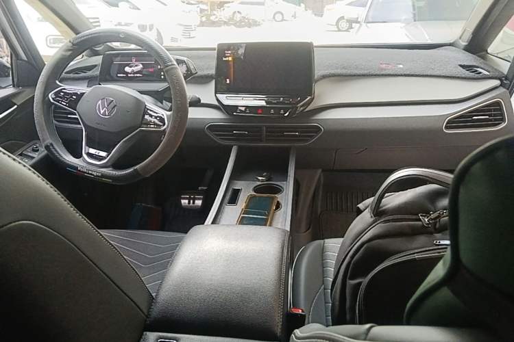 Used Volkswagen ID.3 2022 Active Pure Intelligent Enjoyment Edition Center Console