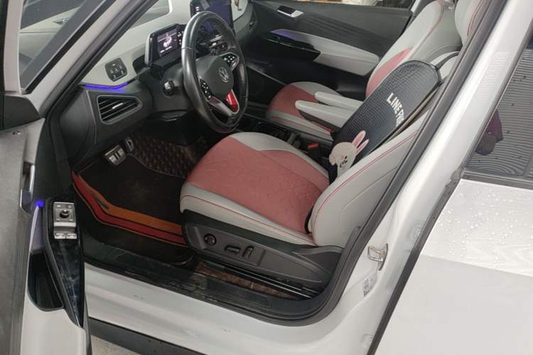 Used Volkswagen ID.3 2022 Pro Smart Edition Driver Seat