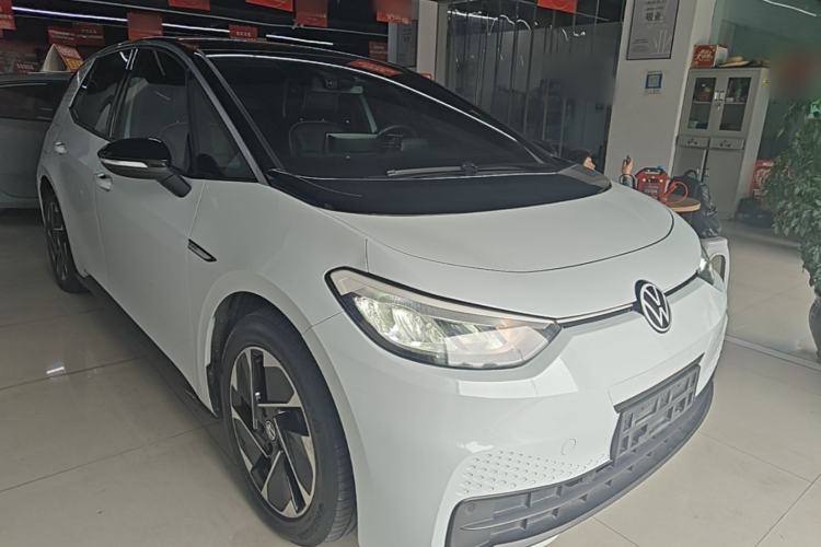 Used Volkswagen ID.3 2022 Active Pure Intelligent Enjoyment Edition Front Right 45 Deg