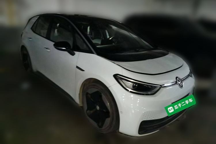 Used Volkswagen ID.3 2022 Pro Smart Edition Front Right 45 Deg