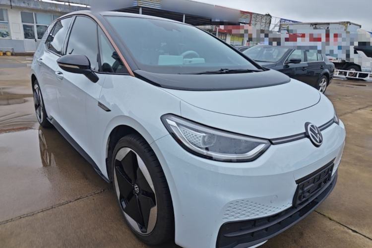 Used Volkswagen ID.3 2022 Pro Smart Edition Front Right 45 Deg