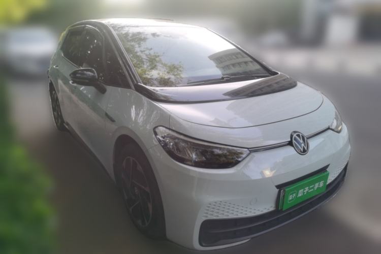 Used Volkswagen ID.3 2022 Active Pure Intelligent Enjoyment Edition Front Right 45 Deg