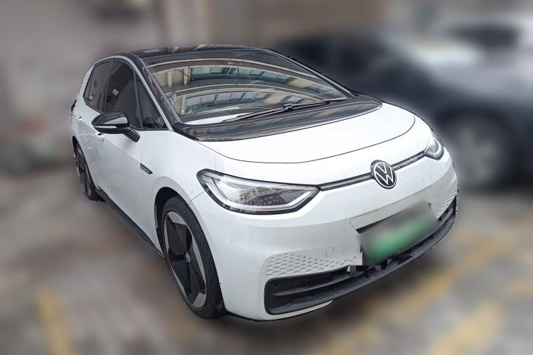 Used Volkswagen ID.3 2022 Pro Smart Edition Front Right 45 Deg