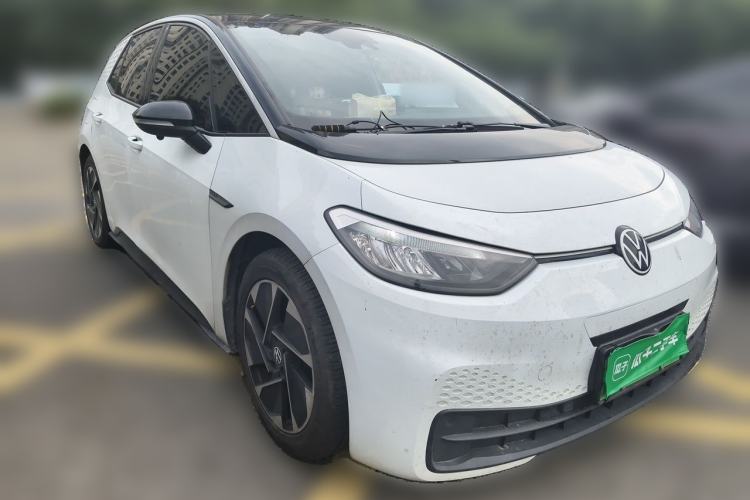 Used Volkswagen ID.3 2022 Active Pure Intelligent Enjoyment Edition Front Right 45 Deg