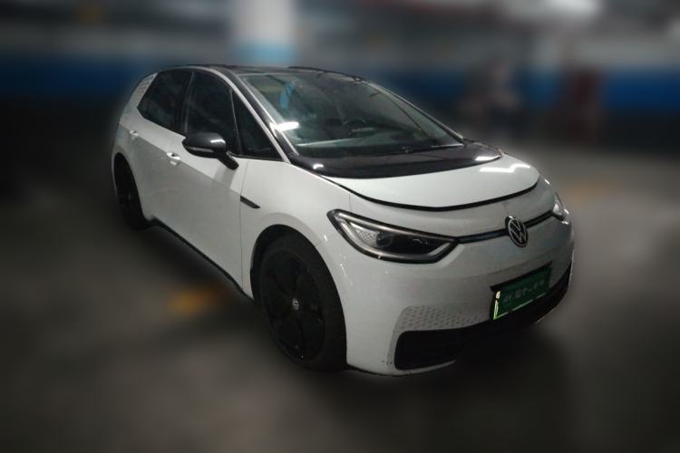 Used Volkswagen ID.3 2022 Pro Smart Edition Front Right 45 Deg
