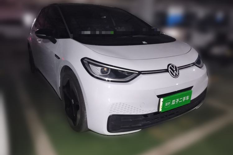 Used Volkswagen ID.3 2022 Pro Smart Edition Front Right 45 Deg