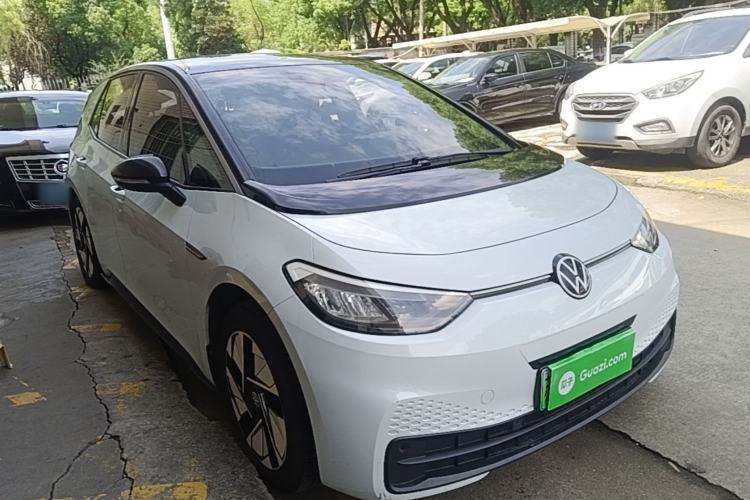 Used Volkswagen ID.3 2022 Active Pure Intelligent Enjoyment Edition Front Right 45 Deg