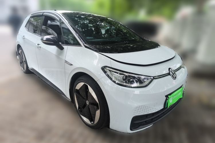 Used Volkswagen ID.3 2022 Pro Smart Edition Front Right 45 Deg