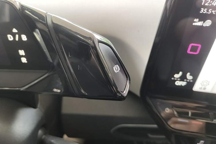 Used Volkswagen ID.3 2022 Pro Smart Edition Gear Lever