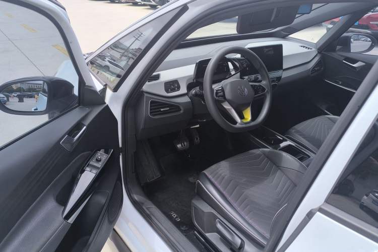 Used Volkswagen ID.3 2022 Active Pure Intelligent Enjoyment Edition Interior 1