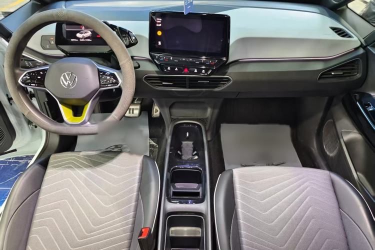 Used Volkswagen ID.3 2022 Active Pure Intelligent Enjoyment Edition Interior 4