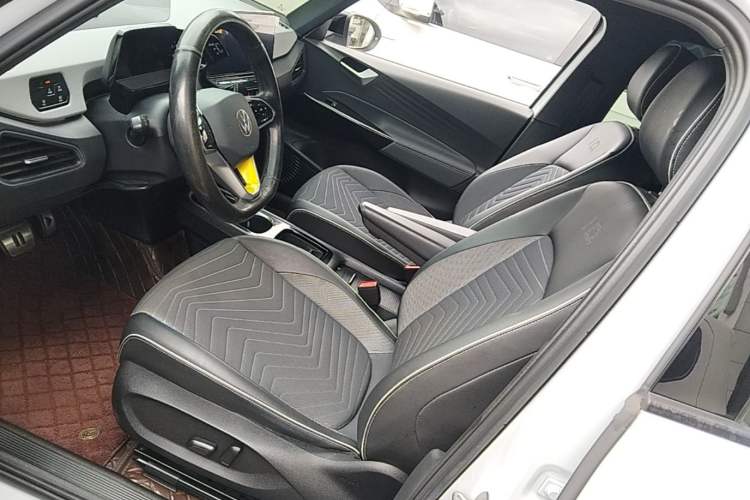 Used Volkswagen ID.3 2022 Active Pure Intelligent Enjoyment Edition Left Front Seat