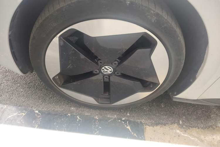Used Volkswagen ID.3 2022 Pro Smart Edition Left Front Wheel Hub