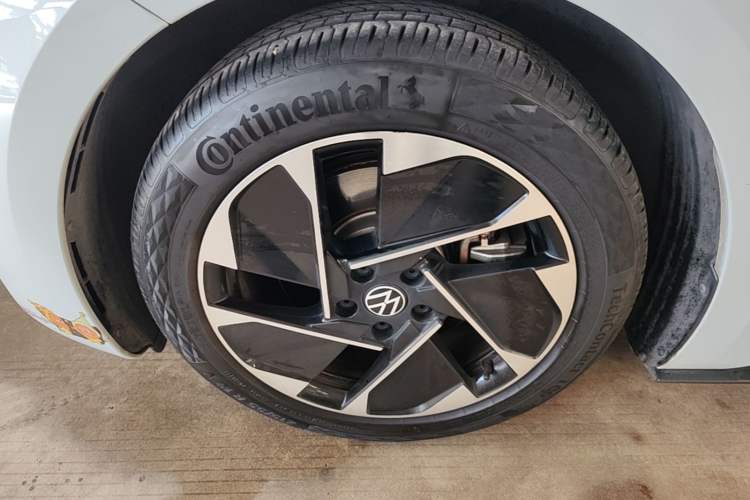 Used Volkswagen ID.3 2022 Active Pure Intelligent Enjoyment Edition Left Front Wheel Hub
