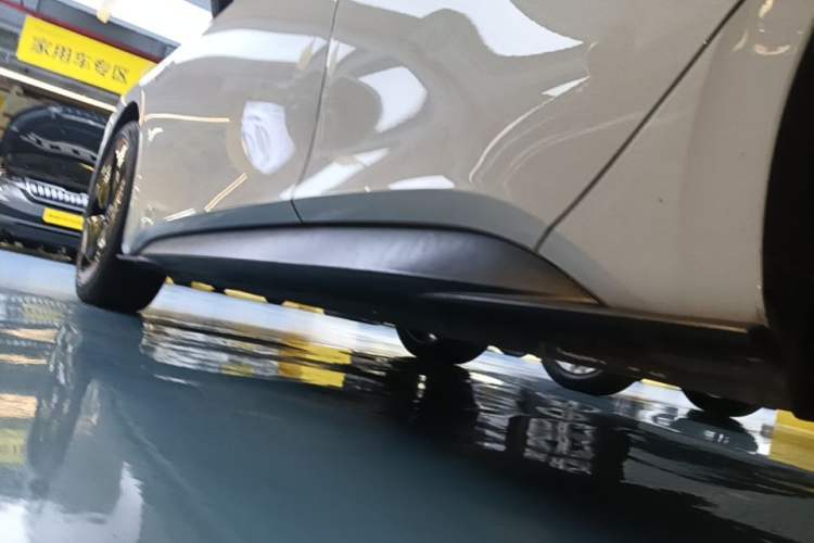 Used Volkswagen ID.3 2022 Pro Smart Edition Left Side Sill