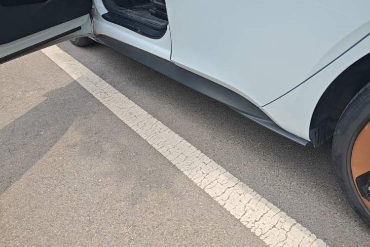 Used Volkswagen ID.3 2022 Pro Smart Edition Left Side Sill