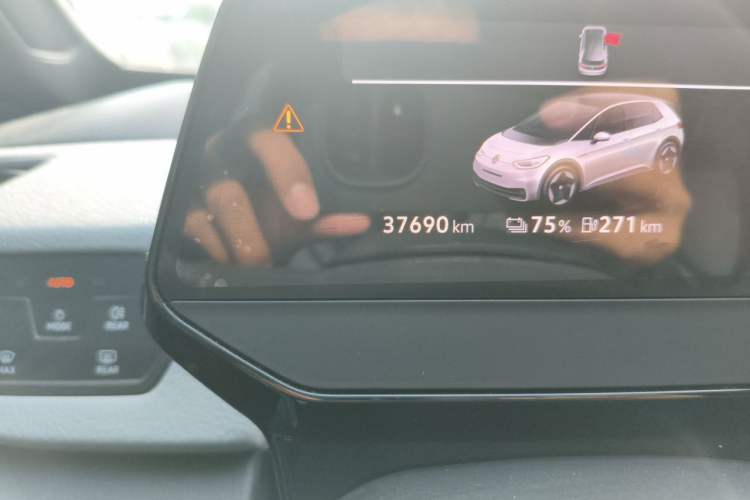 Used Volkswagen ID.3 2022 Active Pure Intelligent Enjoyment Edition Odometer Close Up