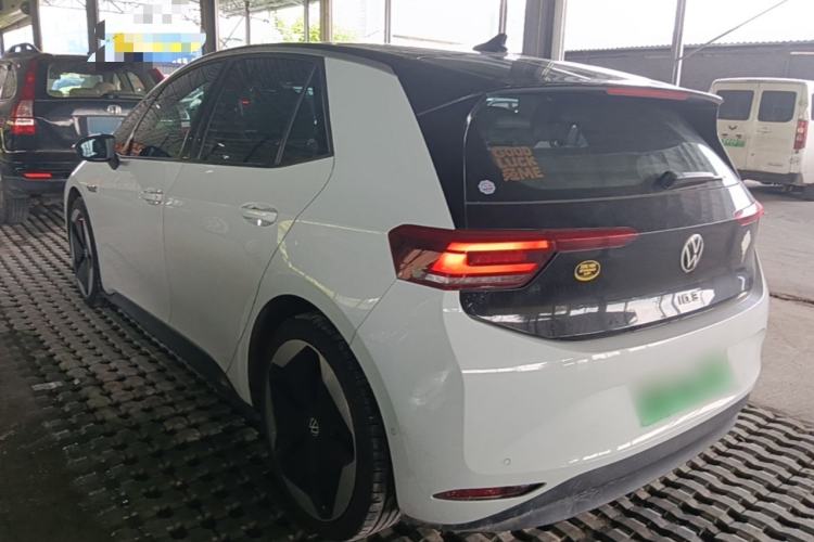 Used Volkswagen ID.3 2022 Pro Smart Edition Rear Left 45 Deg