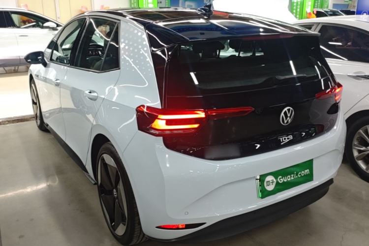 Used Volkswagen ID.3 2022 Pro Smart Edition Rear Left 45 Deg