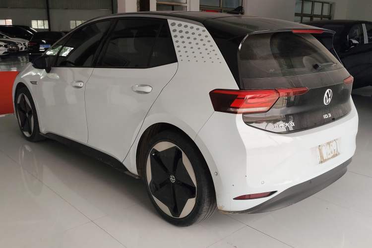 Used Volkswagen ID.3 2022 Pro Smart Edition Rear Left 45 Deg