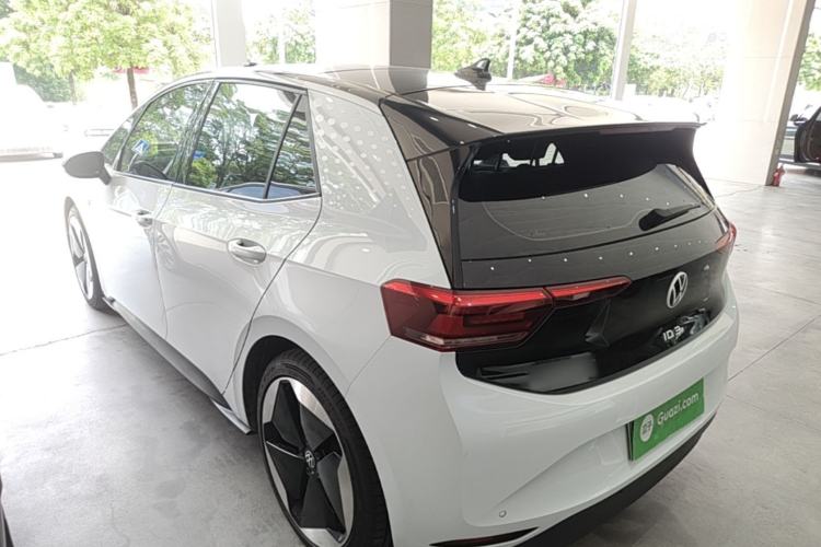 Used Volkswagen ID.3 2022 Pro Smart Edition Rear Left 45 Deg