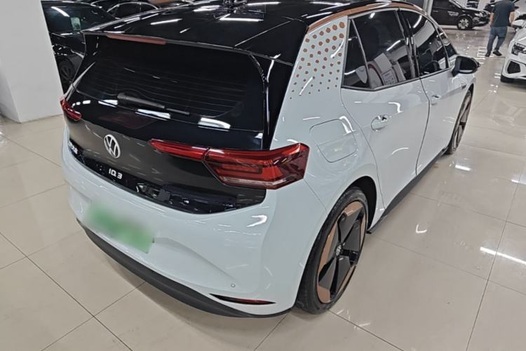 Used Volkswagen ID.3 2022 Pro Smart Edition Rear Right 45 Deg