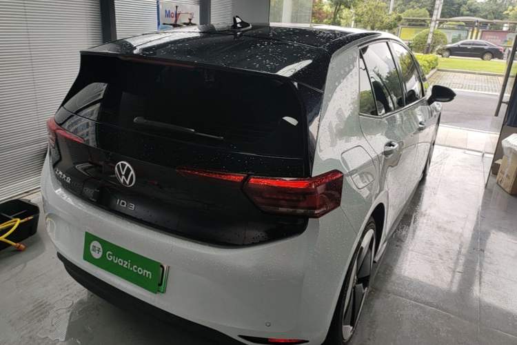 Used Volkswagen ID.3 2022 Pro Smart Edition Rear Right 45 Deg