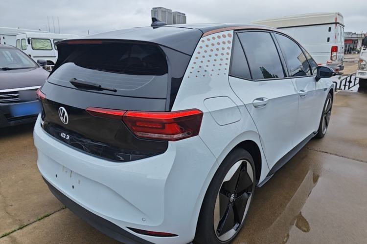 Used Volkswagen ID.3 2022 Pro Smart Edition Rear Right 45 Deg