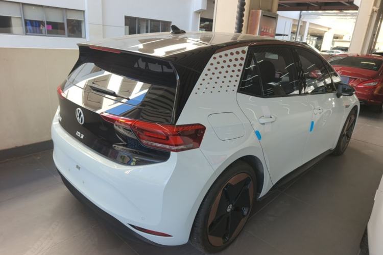 Used Volkswagen ID.3 2022 Pro Smart Edition Rear Right 45 Deg