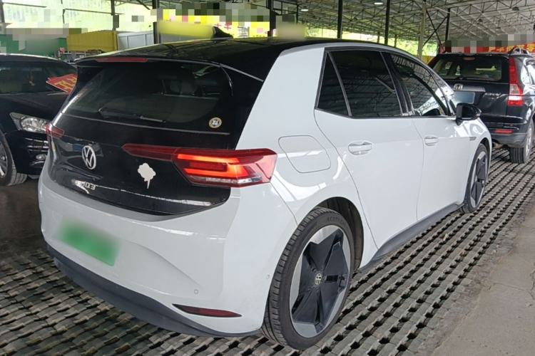 Used Volkswagen ID.3 2022 Pro Smart Edition Rear Right 45 Deg