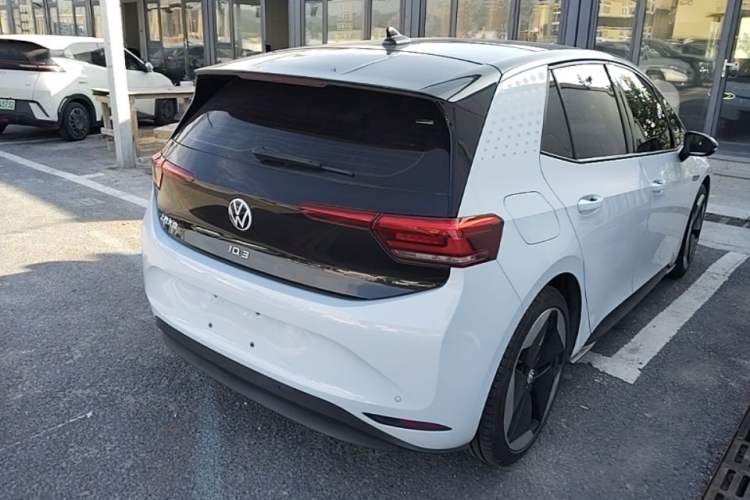Used Volkswagen ID.3 2022 Pro Smart Edition Rear Right 45 Deg