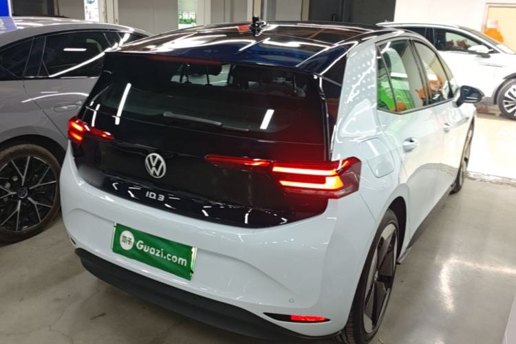 Used Volkswagen ID.3 2022 Pro Smart Edition Rear Right 45 Deg