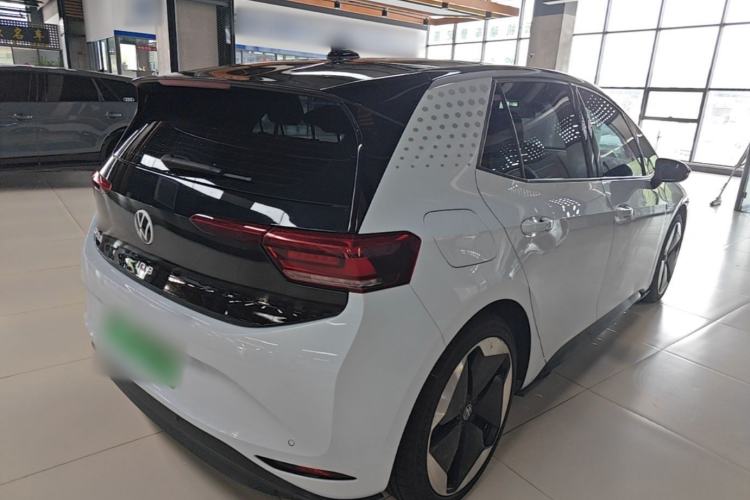Used Volkswagen ID.3 2022 Pro Smart Edition Rear Right 45 Deg
