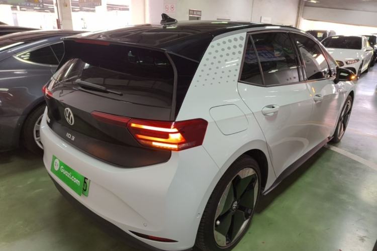 Used Volkswagen ID.3 2022 Pro Smart Edition Rear Right 45 Deg