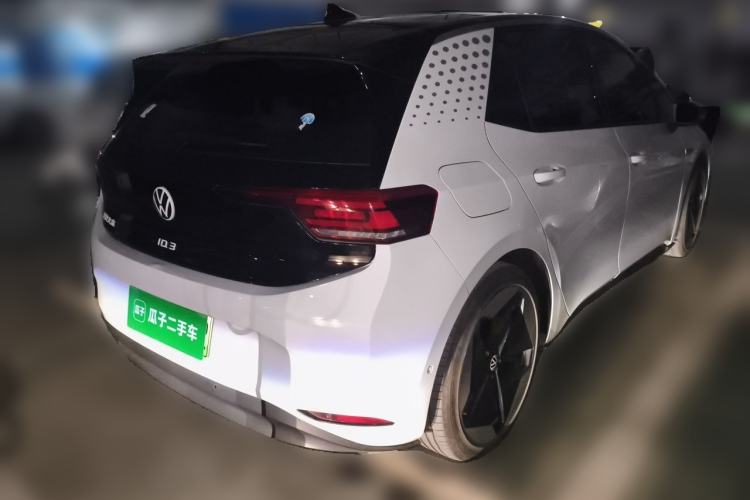 Used Volkswagen ID.3 2022 Pro Smart Edition Rear Right 45 Deg