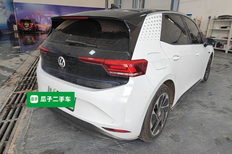Used Volkswagen ID.3 2022 Pure Edition Rear Right 45 Deg