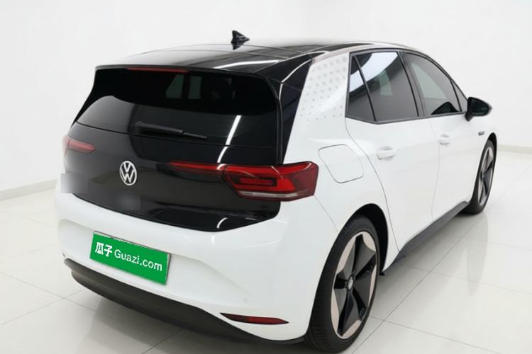 Used Volkswagen ID.3 2022 Pro Smart Edition Rear Right 45 Deg